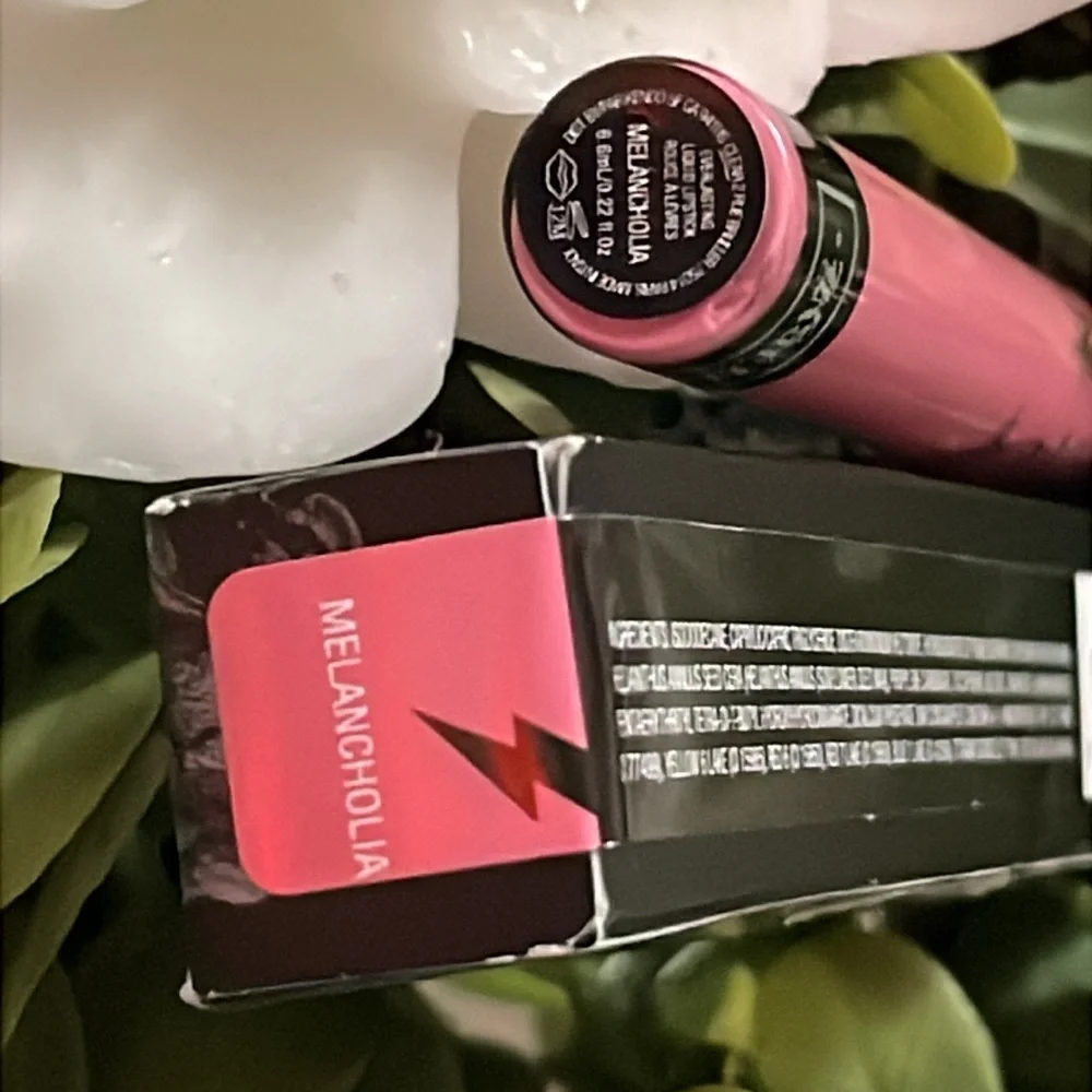 🖤 👄 KAT VON D®️ GORGEOUS SHADE MELANCOLÍA Everlasting Liquid Lipstick 👄 🖤